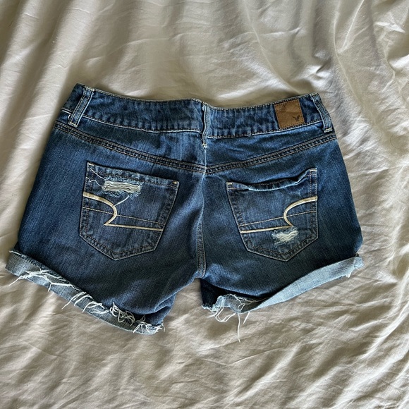 American Eagle distressed jean shorts - Picture 2 of 5